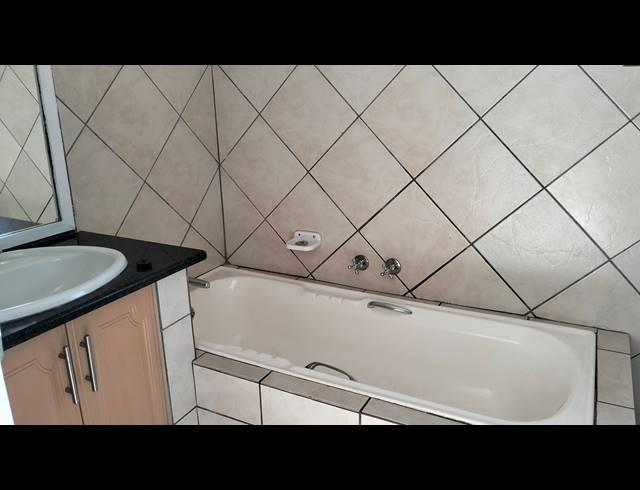 4 BEDROOM DUPLEX FOR SALE IN EQUESTRIA